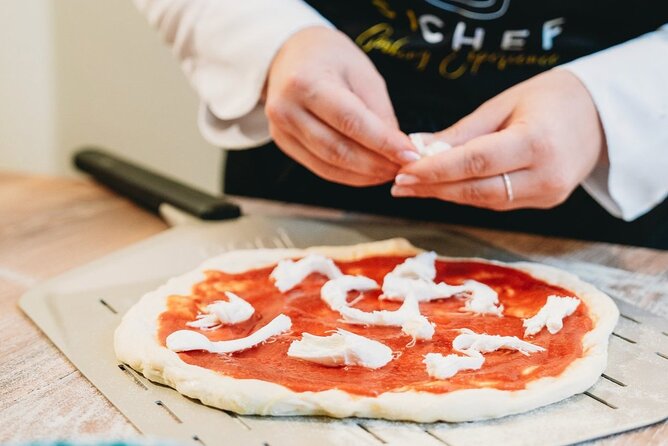 Florence Pizza & Tiramisù Cooking Class: Small Group Experience - Small group cooking: the real advantage in a city full of crowds