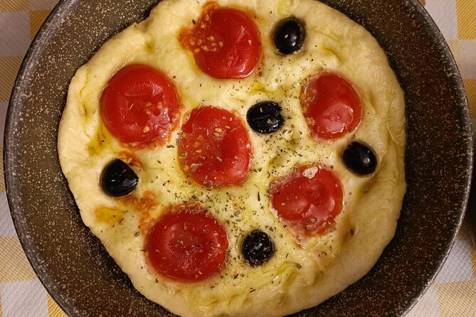 Focaccia and Pizzi Leccesi Bread Cooking Class - Finding your way: the meeting point and what to expect on arrival