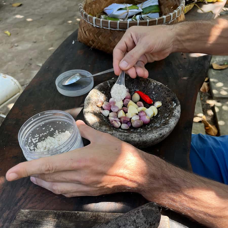 From Garden to Table: Indonesian Cooking Class in Yogyakarta - The cooking plan: 5 hours, 6 dishes, lots of hands-on work