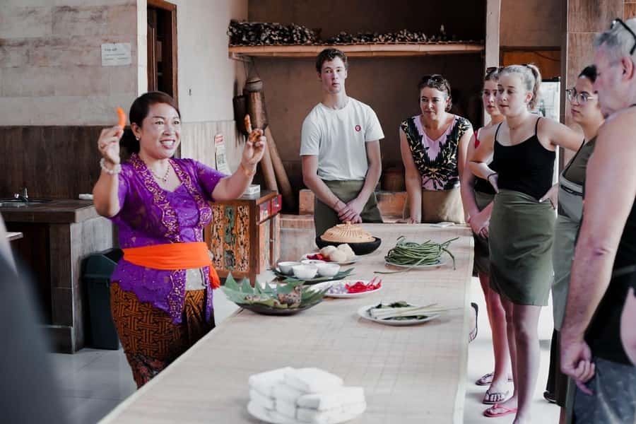 From Ubud: Authentic Cooking Class in a Local Village - Rice plantation stop for staple-crop context