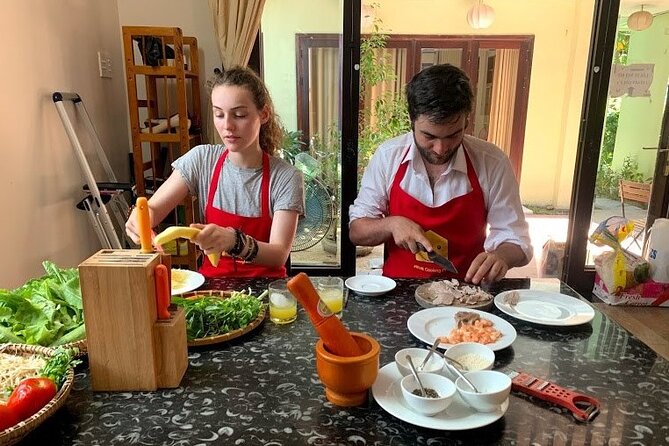 Full Day Da Nang Vietnamese Private Cooking Class Highlight Tour - Love Lock Bridge: a romantic walk that also works solo