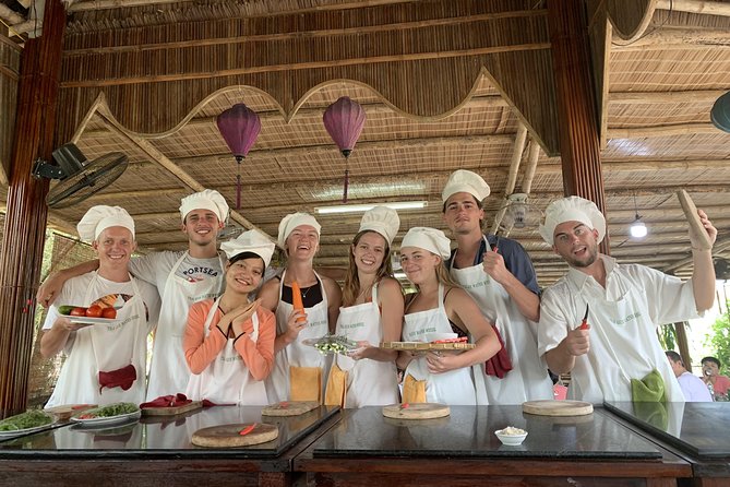 Full Experience Tour: Cooking Class & Basket Boat at Eco-Village - Tra Que Vegetable Village: biking rice fields and doing farm-life basics