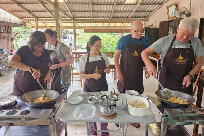 Fun Thai Cooking Class near Bangkok - Key highlights you’ll feel right away
