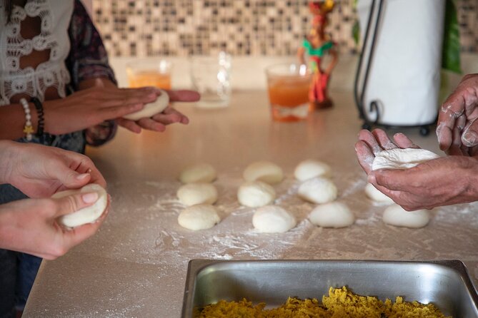 Garden to Table and Private Cooking Class in St. George - Unlimited drinks and a home-hosted vibe