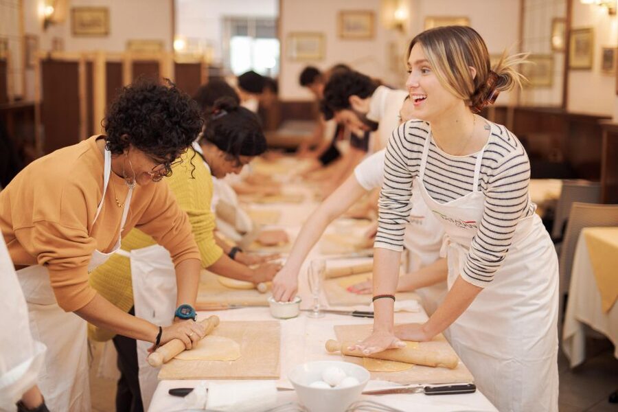 Gelato and Pasta Cooking Class in Rome - Piazza Navona - Sauce choice and chef finishing: the best of both worlds