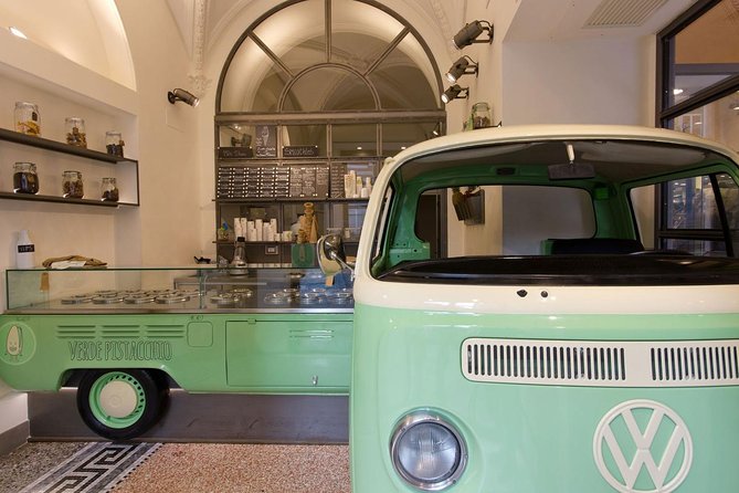 Gelato & Pizza Cooking Class in Rome - What Comes With Your Meal: Wine, Limoncello, and the Sweet Finish