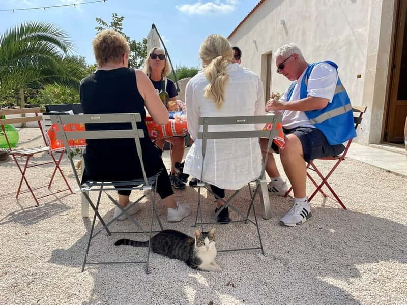 Gioia del Colle: Apulian Cooking Class in a Masseria - Inside the Class: Hands-On Steps and English-Speaking Guidance