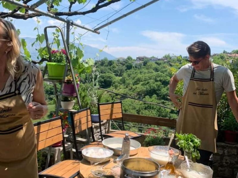 Gjirokastër: Traditional Albanian Vegetarian Cooking Class - Timing, group size, and what to expect from the 150 minutes
