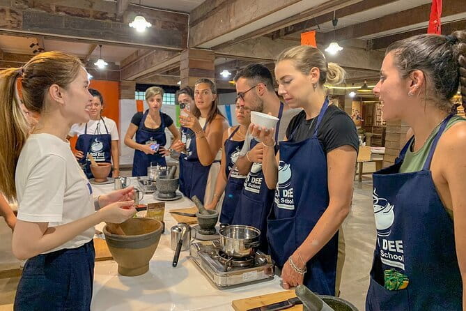 Half Day Chiang Mai Cooking Class and Market Taste Tour - Who should book this (and who might skip it)