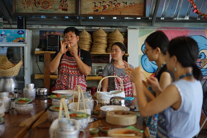 Half-Day Chiang Mai Cooking Class: Make Your Own Thai Foods - Morning vs Afternoon: what changes in your 5 hours