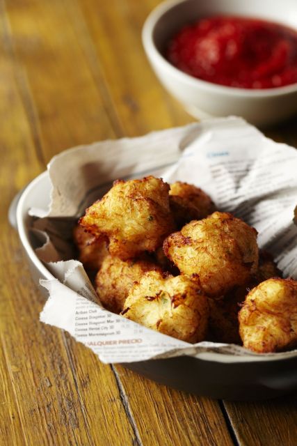 Half-Day Spanish Cooking Class & Boqueria Market Tour - Wednesday Catalan Focus: Tapas-Style Flavors by the Calendar
