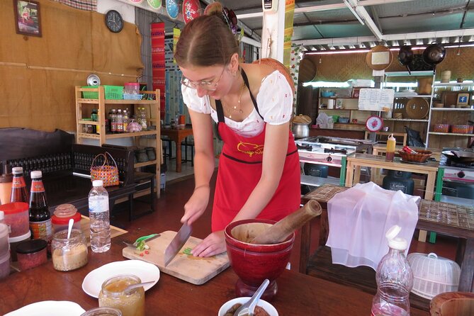 Half-Day Thai Cooking Class and Market Tour From Chiang Mai - Open-Air Home Kitchen: Five Dishes and Your Own Station