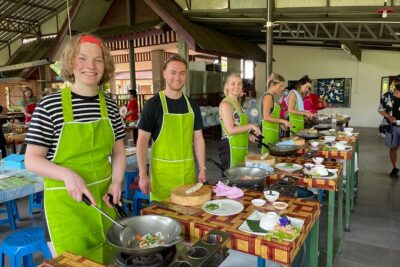 Half-Day Thai Cooking Class at Organic Farm in Chiang Mai - Choosing Your Menu and Controlling the Heat