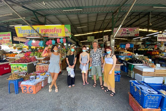 Half day Thai cooking Class + Market tour+Garden tour - Eating what you cooked, plus take-home recipes that reduce the cooking gap