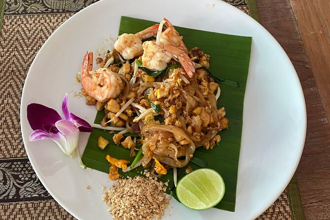 Half day Thai cooking Class + Market tour+Garden tour - Woody’s tropical garden tour: why plants matter for flavor
