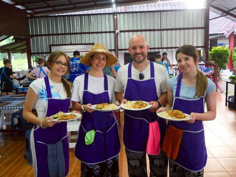 Half-Day Thai Cooking Class on a Local Farm Near Chiang Mai - Who this experience is best for