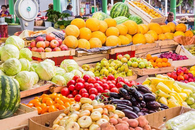 Half-Day Traditional Tunisian Cuisine Cooking Class in Tunis - Market shopping in Tunis: where you start learning