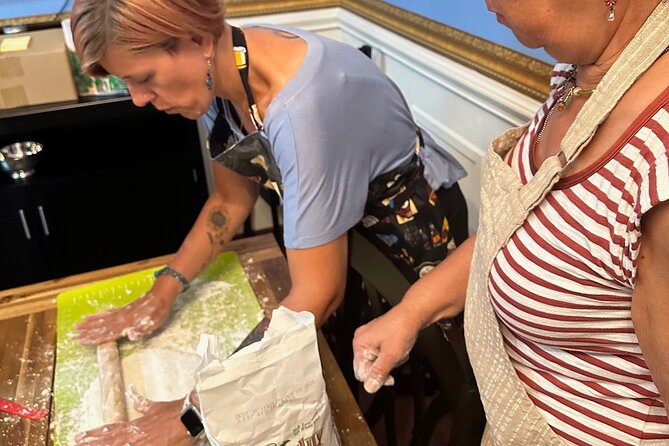 Hands-on Cooking Class in Charleston - Huguenot Torte, Pimento Cheese, and Biscuits: The Classic AM Set
