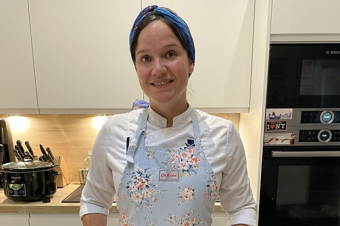 Hands-On Cooking Class in the Heart of Les Batignolles, Paris - Cooking the menu: starter, main, dessert (and the pacing)