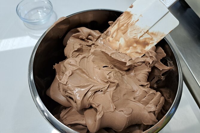 Hands On Pasta and Gelato Cooking Class in LUCCA - Gelato time: seasonal flavors and real technique