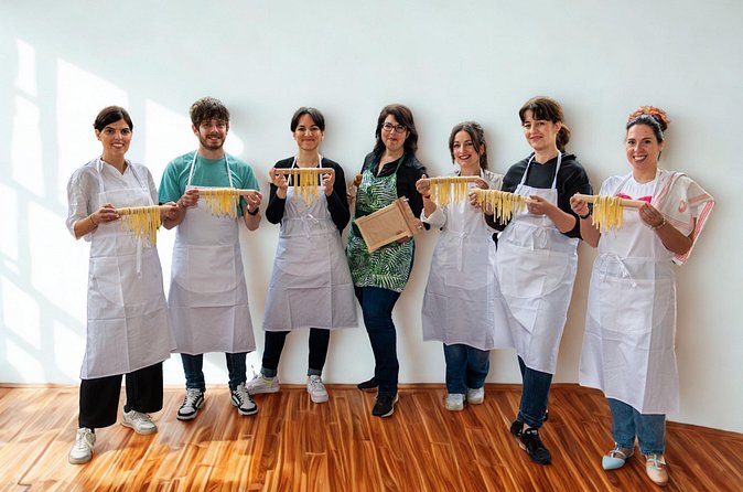 Hands On Pasta and Gelato Cooking Class in LUCCA - Logistics that matter once you arrive in Lucca