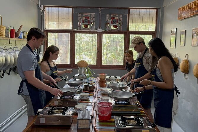 Hands-On Thai Cooking Class Bangkok with Local Chef (Small Group) - Menu You’ll Make: 4 Courses and Thai Flavor Foundations