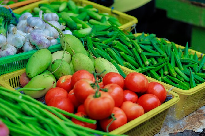 Hands On Thai Cooking Class & Market Tour in Sathon, Bangkok - The guided market tour: how you learn to shop like a Thai cook