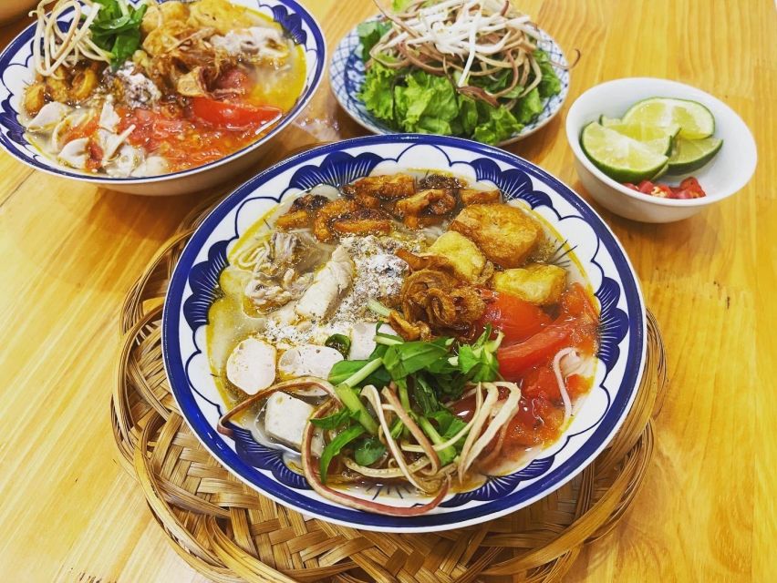 Hanoi: 5 Local Dishes Cooking Class with Meal & Market Visit - Meeting Up in Hanoi’s Old Quarter at Apron Up Cooking Class