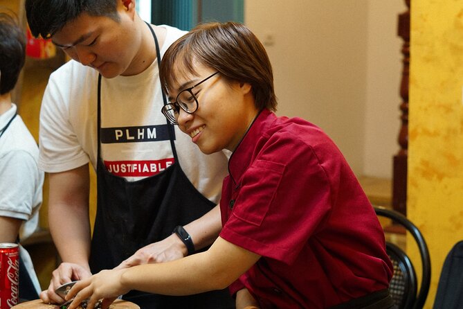 Hanoi Cooking Class: Market Tour, Free Liquor & Coffee Tasting - Hosts Who Make It Work: what the teaching style feels like
