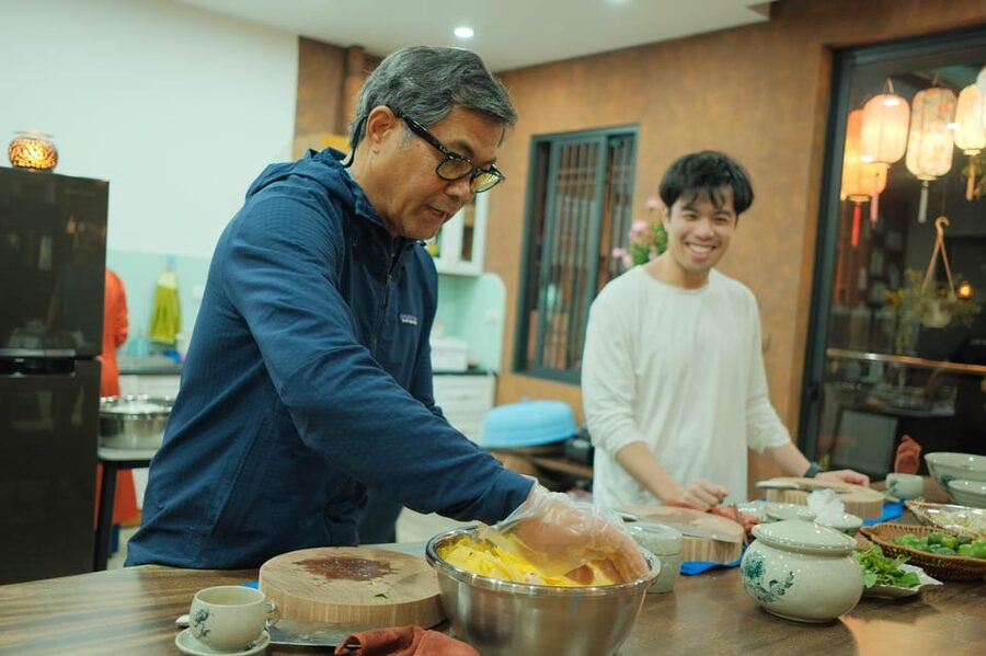 Hanoi Cooking Class: Market Tour, Free Recipe & Beverages - What you’ll cook: iconic dishes and the flavor logic