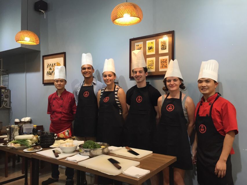 Hanoi: Old Quarter Market Tour and Cooking Class with Meal - Eating your own meal: why the sitting-down part is the reward