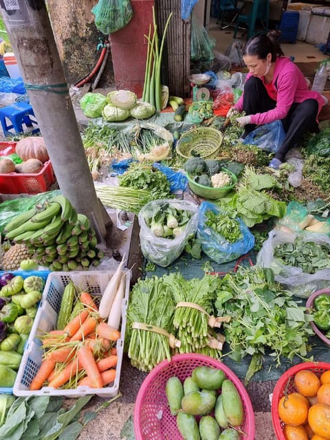 HCMc:Vietnamese Cooking Class with Local market tour & Meal - Certificate and take-home recipes: your best souvenir