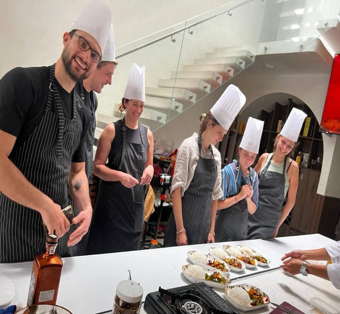 Hoi An Authentic Cooking Class with Pro Chef in Small group - Mango and prawns: learning Vietnamese freshness, not just salad assembly