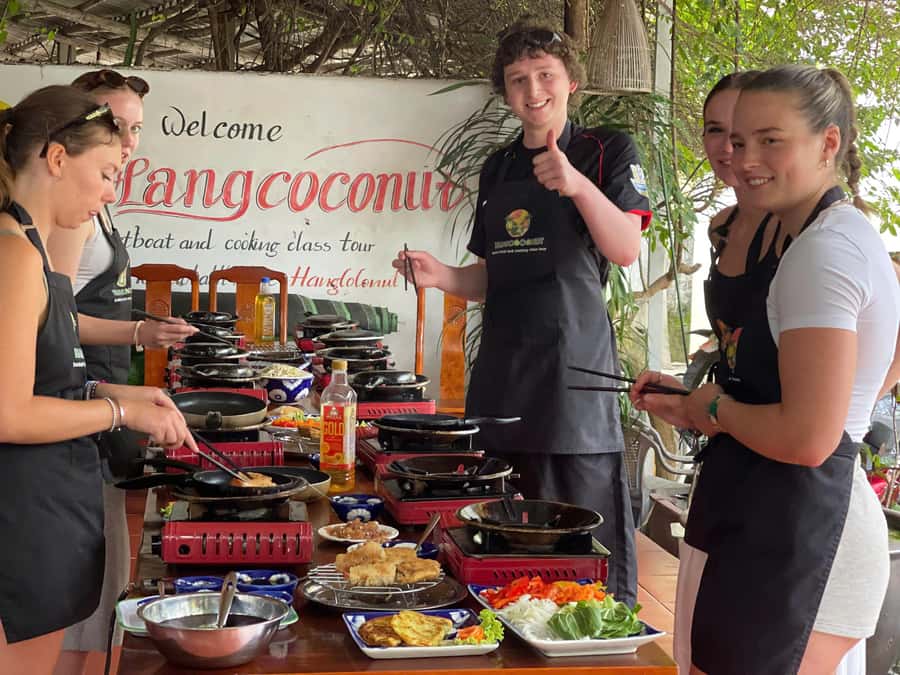 Hoi An: Authentic Vietnamese Cooking Class Tour - Cooking Class With Real Vietnamese Techniques (Rice Paper, Rice Milk, Banh Xeo)