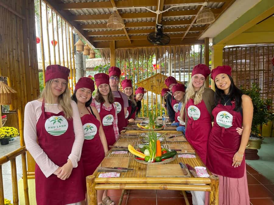 Hoi An: Basket Boat with Lantern-Making & Cooking Class Tour - Planning Your 270 Minutes: How the Day Actually Flows