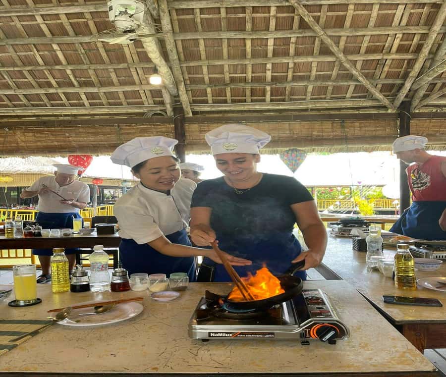 Hoi An: Bay Mau Cooking Class w/ Market & Basket Boat Option - The 4 Courses: Pho and the Dishes You Can Recreate