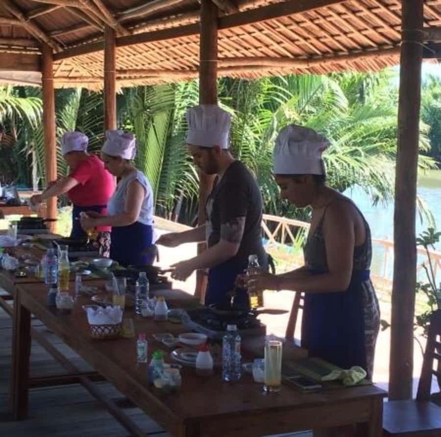 Hoi An: Bay Mau Cooking Class w Optional Market &Basket Trip - Optional Market Stop: How You Learn to Pick the Right Ingredients