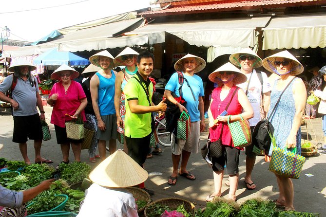 Hoi An Cooking Class and Basket boat tour - The cooking lesson: sauces, mains, and finishing dishes