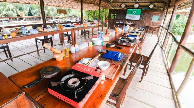 Hoi An: Cooking Class + basket boat (free transfer in Hoian) - Inside the kitchen: four dishes, real technique, and learning the logic behind flavor