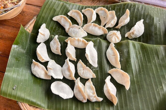 Hoi An Cooking Class - Traditional Chinese Dumpling - Shaping, steaming, and frying: what to watch for as you cook