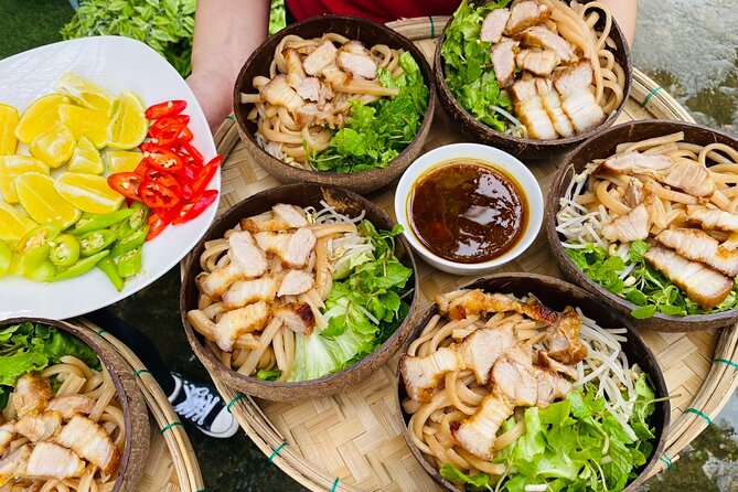 Hoi An: Cooking Class with Market, Lantern Making, Basket Boat - Lantern making at Phu Lanh Travel: history, colors, and taking it home