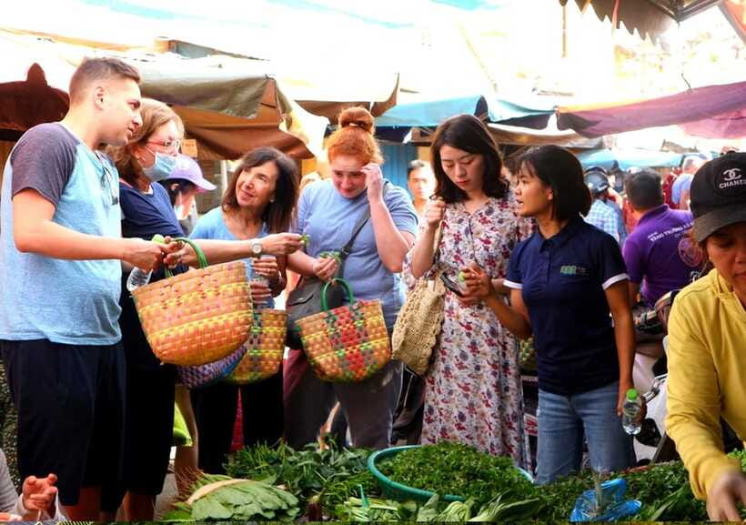 Hoi An/Da Nang: Market Tour, Boat Ride, and Cooking Class - What to bring (and what to think about)