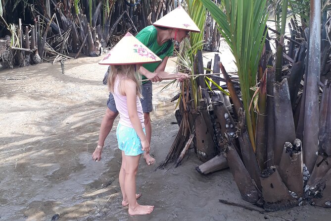 Hoi An Eco Tour & Cooking Class ( local market ,basket boat ,fishing,cooking ) - Stop 1: The Local Market Ingredient Hunt (and Why It Works)