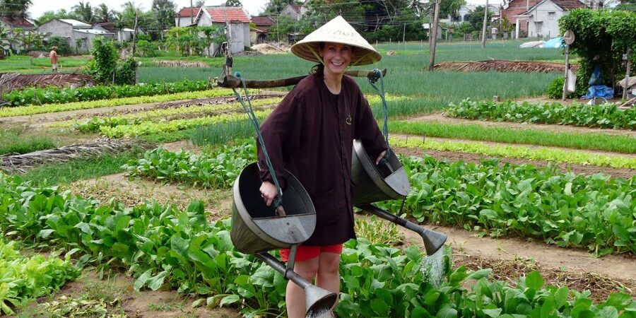 Hoi An: Evening Cooking Class with Locals in Herbs Village - Vegetarian and vegan: ask ahead so the menu fits