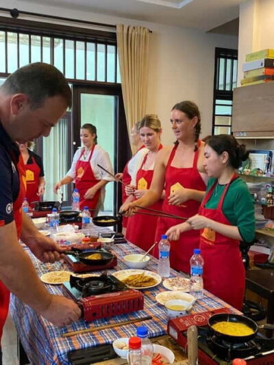 Hoi An: Jolie Cooking Class - Inside the home-style kitchen: hands-on cooking for real skill levels
