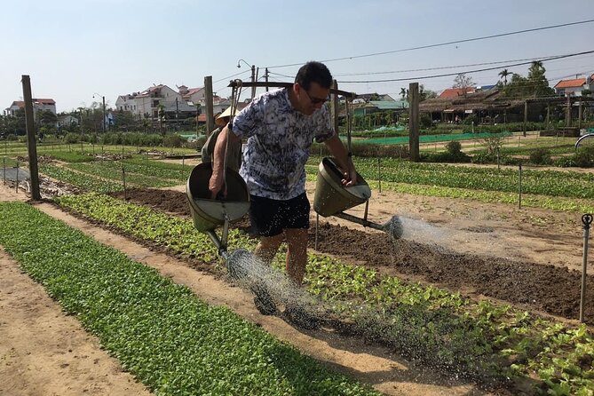Hoi An Local Market and Vegetable Village Cooking Class - Cam Thanh: basket boats, fishing techniques, then a four-dish cooking class