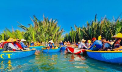 Hoi An : Vegan Cooking Class - Market & Coconut Basket Boat - Stop 1 to market shopping: bargaining for the flavors you’ll cook
