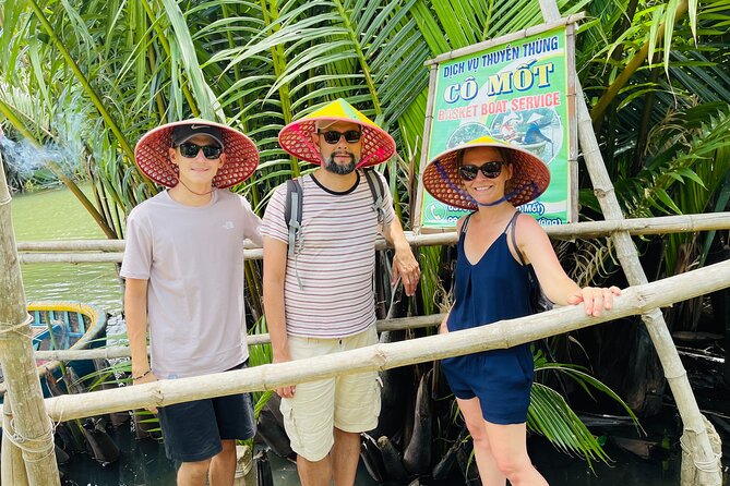 HoiAn:Making Lantern & Cooking Class-BasketBoat Ride,Crab fishing - Purple crab fishing with a local fisherman: hands-on, then chow time