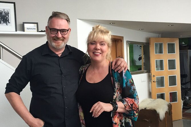 Icelandic Cooking Class in Downtown Reykjavik with Musical Hosts - Finding Your Way to Nóatún 21 and the Start of Class
