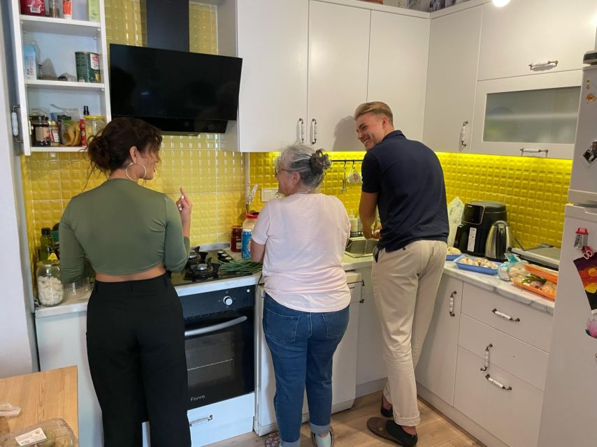 Istanbul: Vegan/Vegetarian Cooking Class with Locals at Home - Key things to know before you go